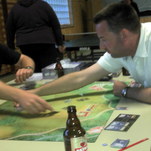 Commander oder Tris, wer macht den ultimativen Zug?