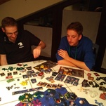 Was setzt Astydon und Inge Frodo so zu?